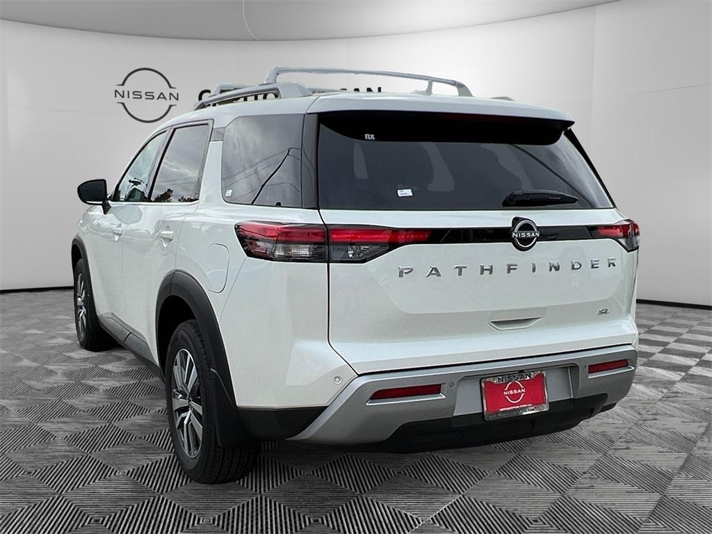 new 2024 Nissan Pathfinder car, priced at $37,925