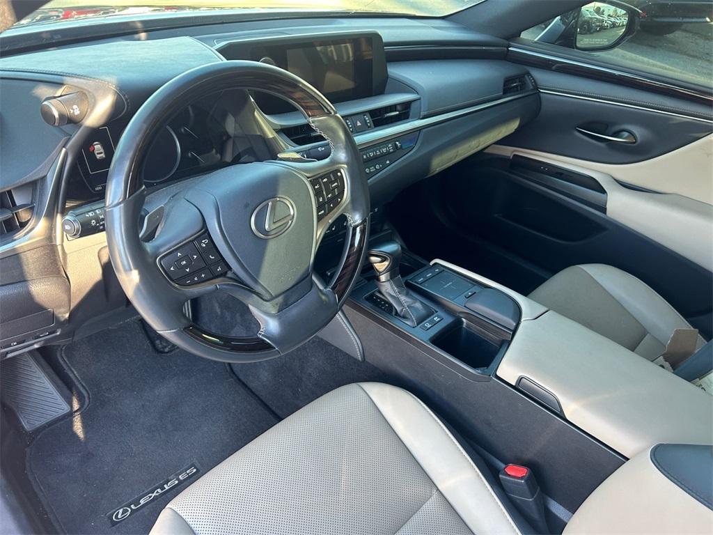 used 2020 Lexus ES 300h car, priced at $30,998