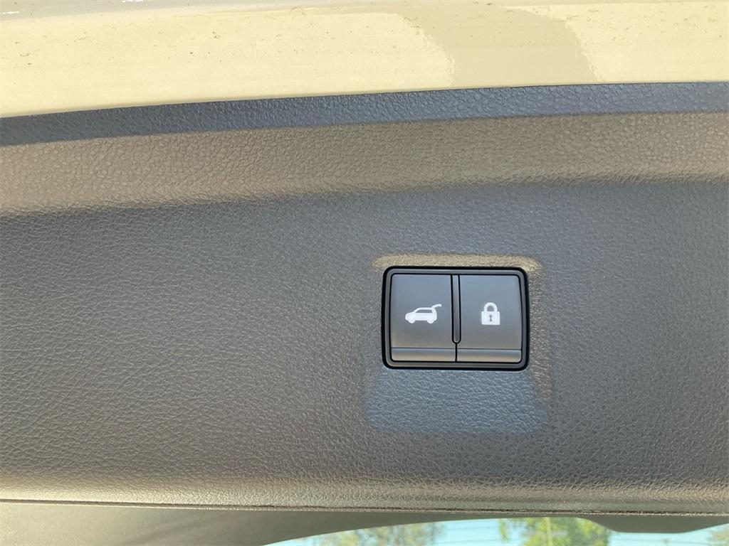 used 2025 INFINITI QX60 car, priced at $39,995