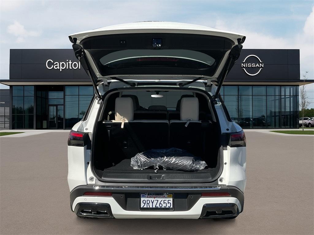 used 2025 INFINITI QX60 car, priced at $39,995