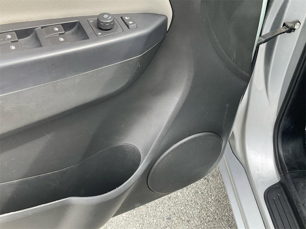 used 2013 Chevrolet Captiva Sport car, priced at $4,888