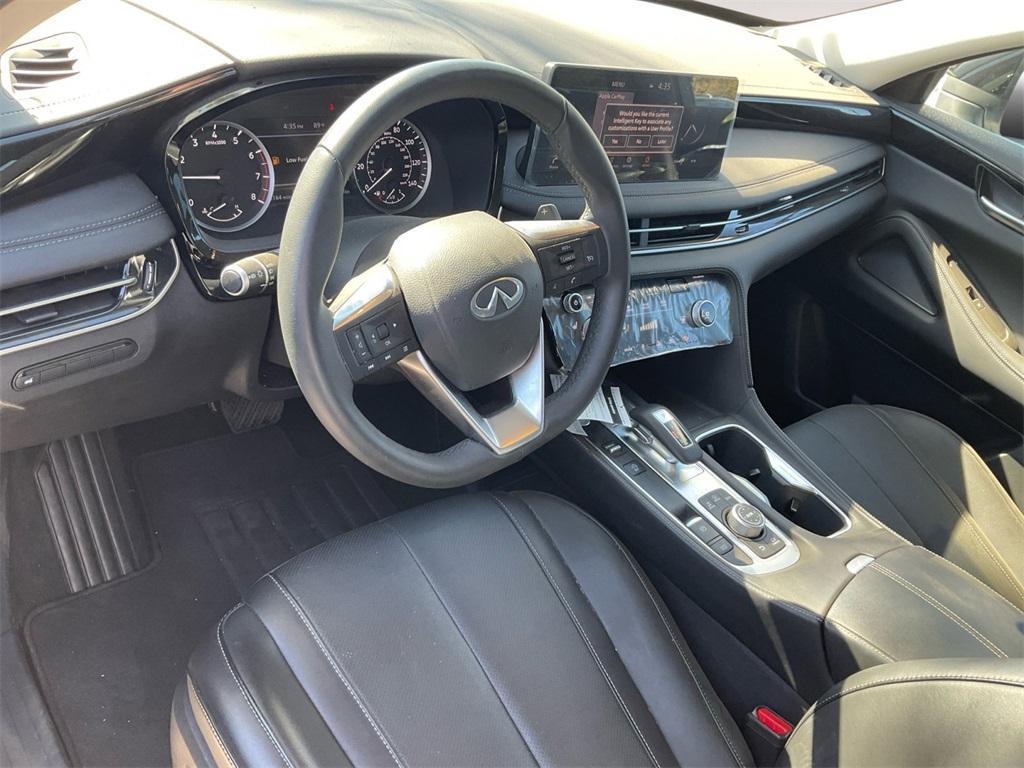 used 2025 INFINITI QX60 car, priced at $39,800