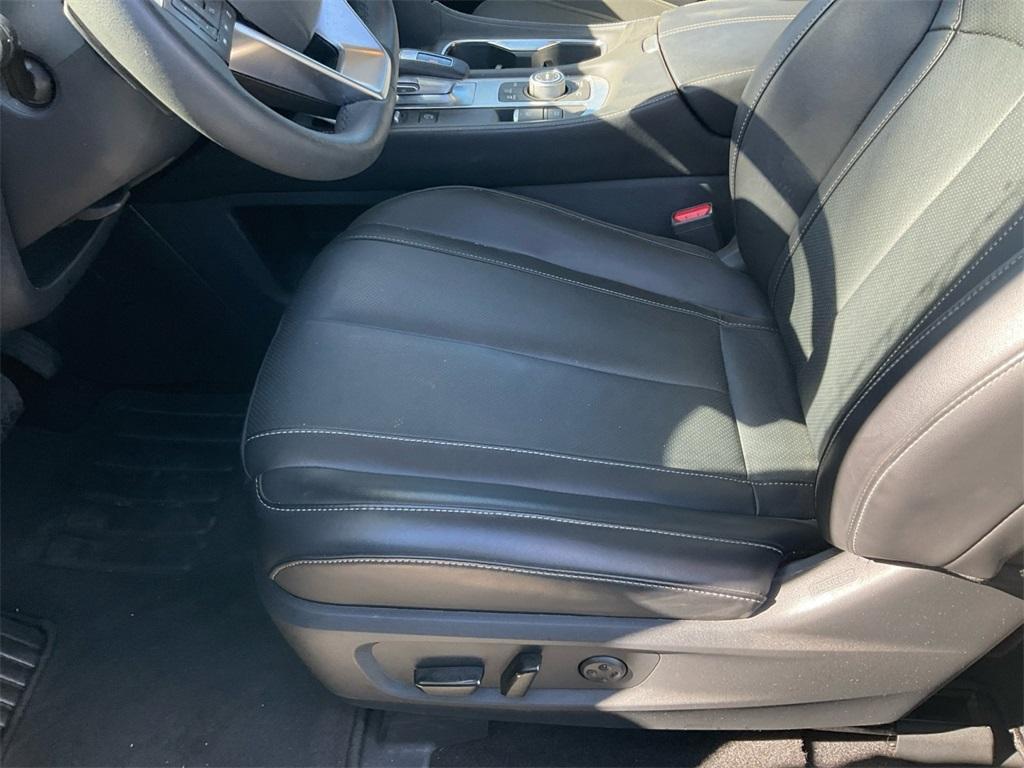used 2025 INFINITI QX60 car, priced at $39,800