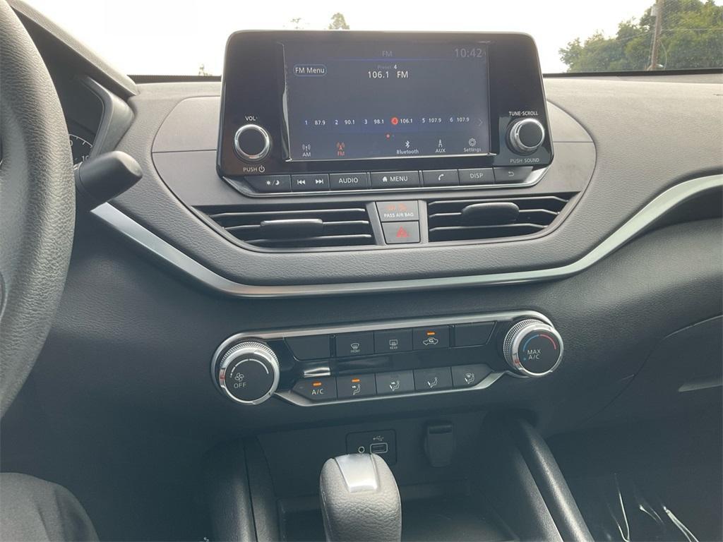 used 2022 Nissan Altima car, priced at $18,399