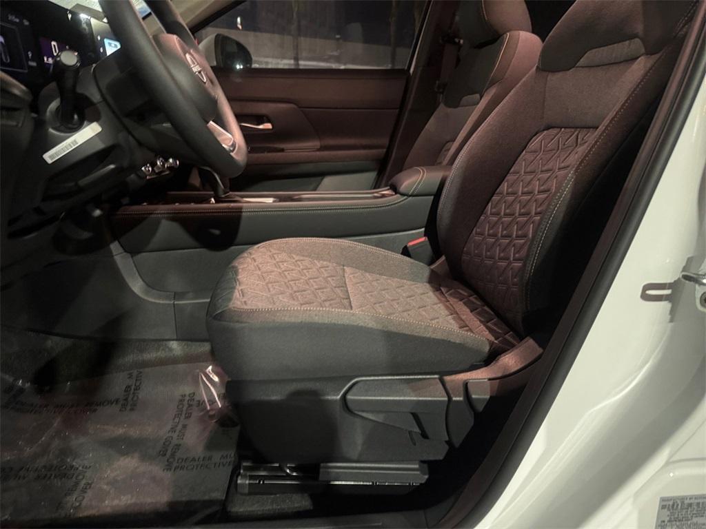 new 2025 Nissan Kicks car, priced at $26,986
