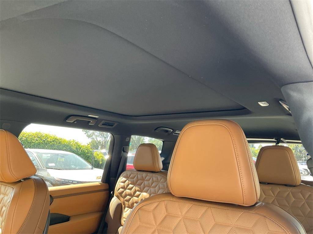 new 2025 Nissan Armada car, priced at $87,910