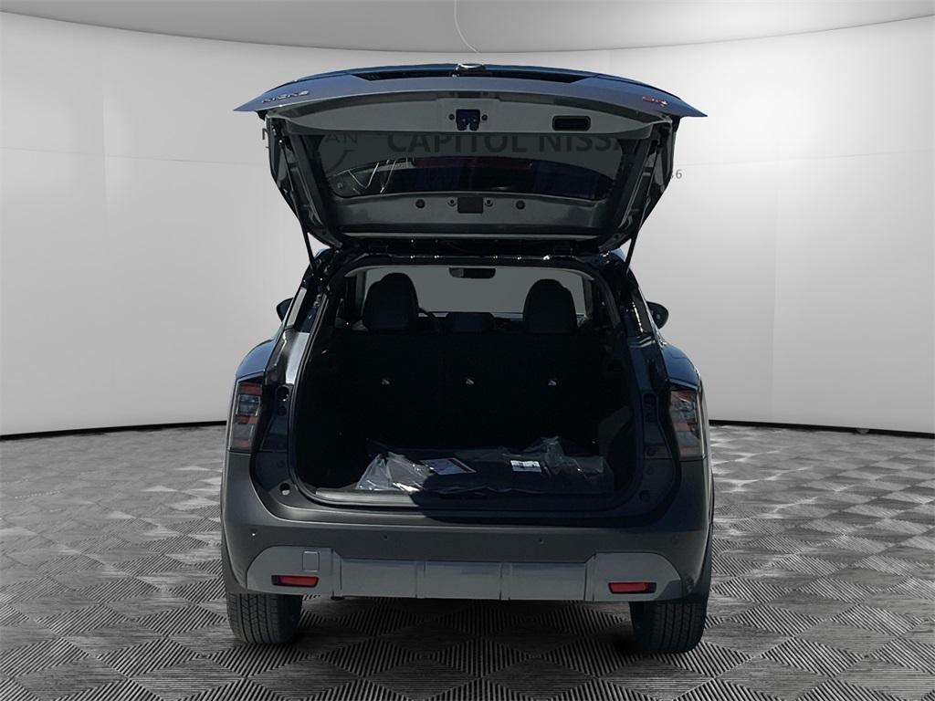 new 2025 Nissan Kicks car, priced at $29,175