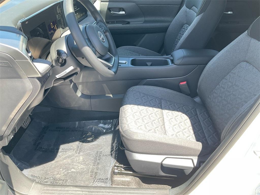 new 2025 Nissan Kicks car, priced at $27,155