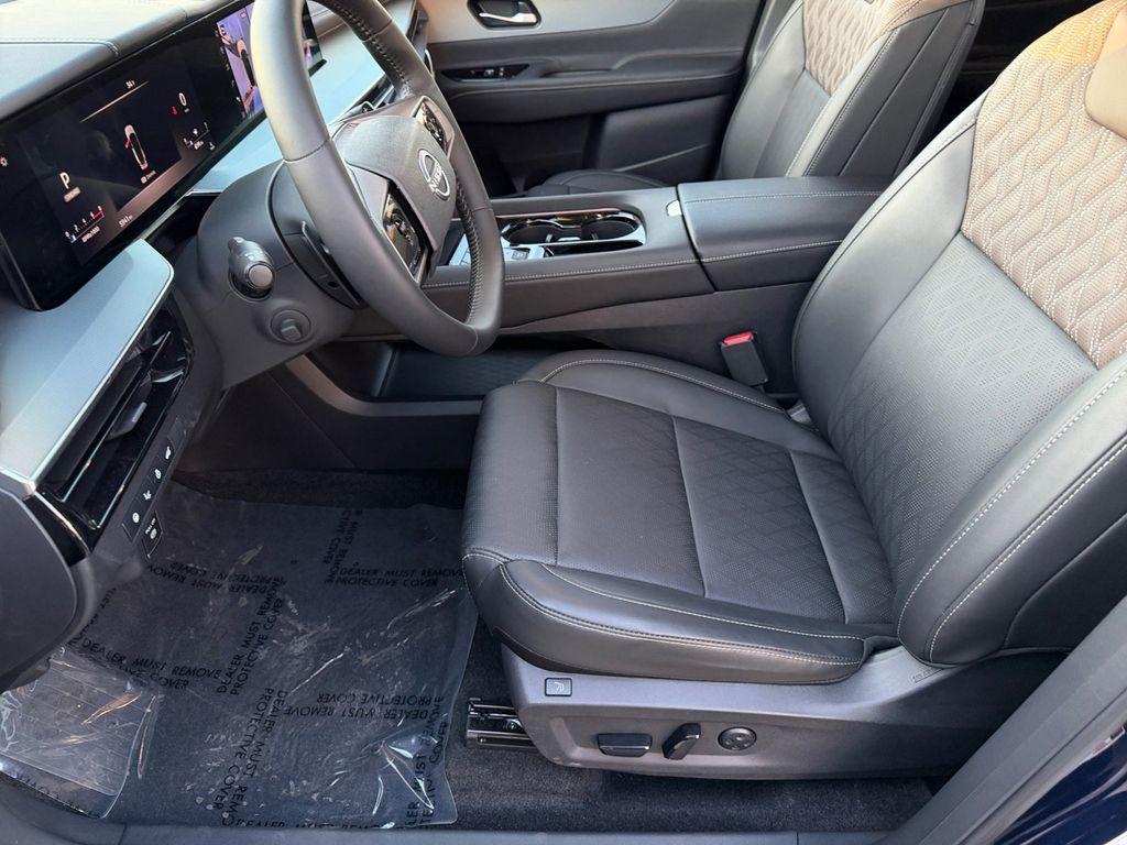 used 2025 Nissan Murano car, priced at $38,995