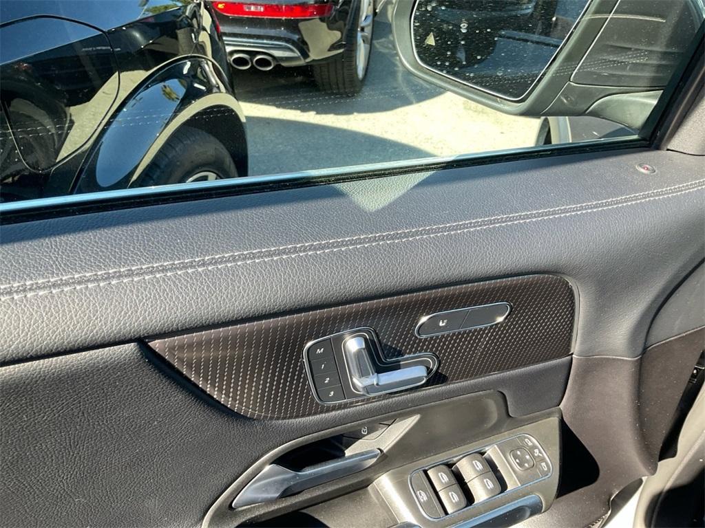 used 2021 Mercedes-Benz GLB 250 car, priced at $21,300