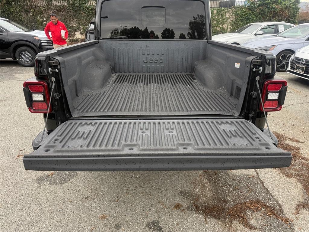 used 2021 Jeep Gladiator car, priced at $33,995