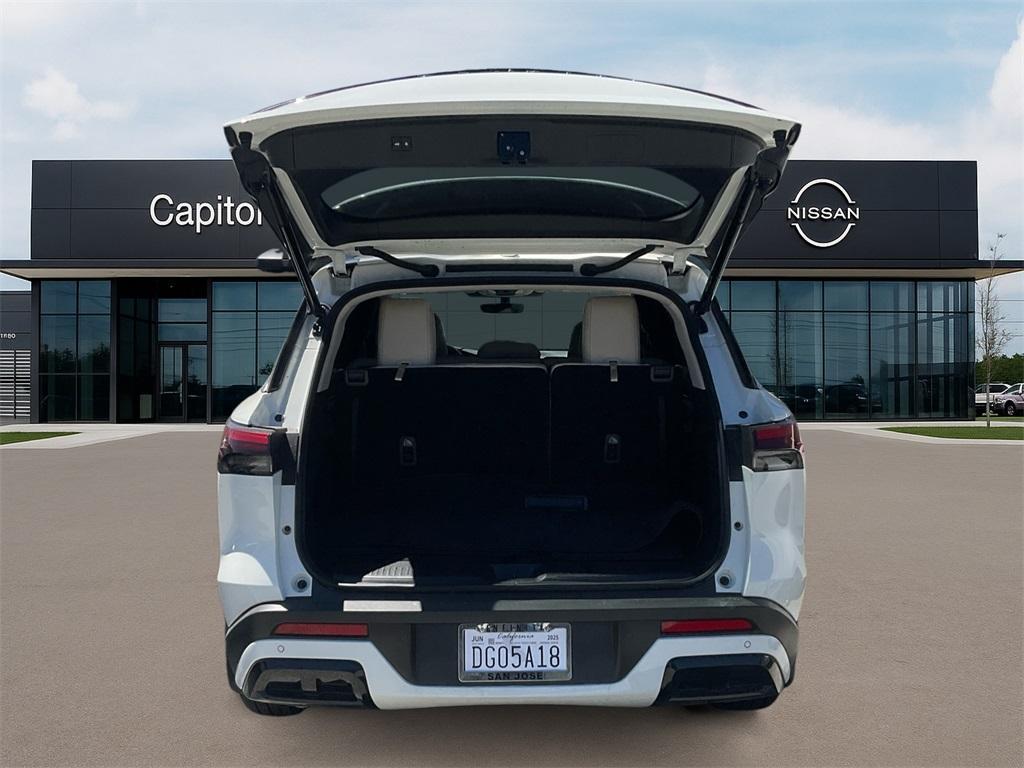 used 2025 INFINITI QX60 car, priced at $39,995