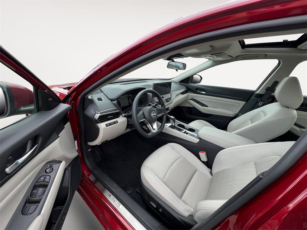 new 2025 Nissan Altima car, priced at $31,390