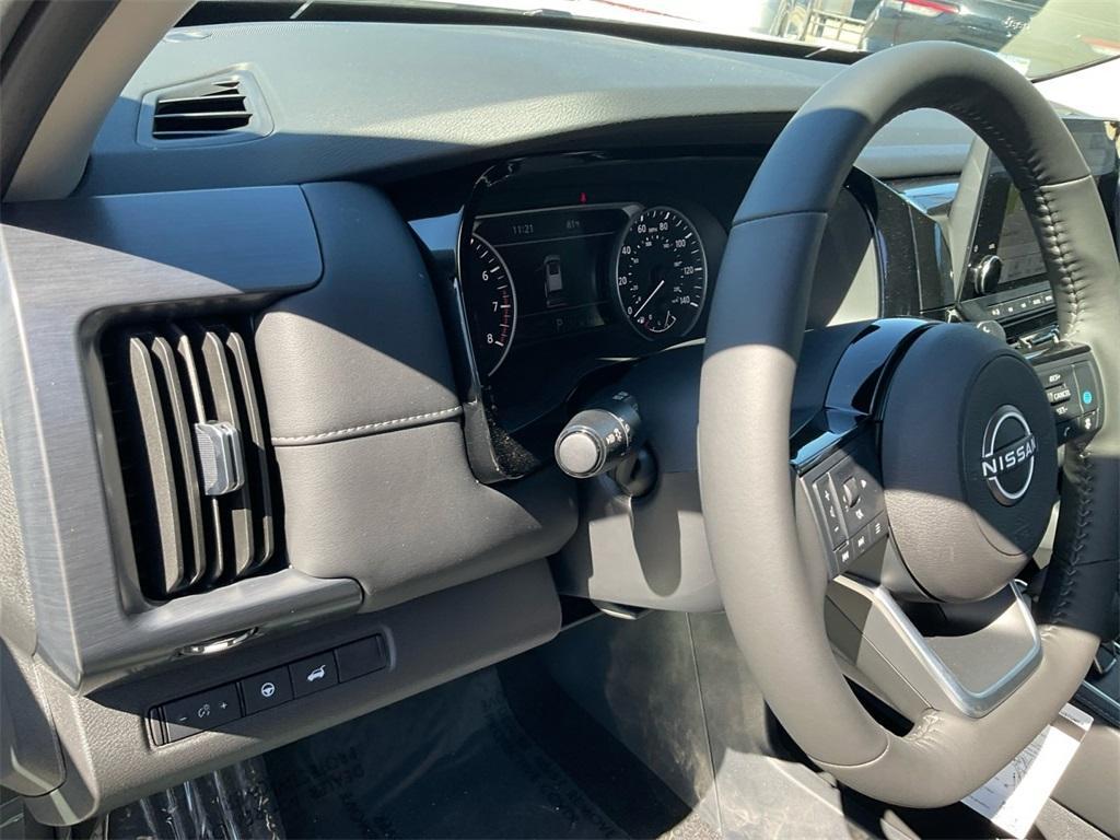 new 2025 Nissan Pathfinder car, priced at $44,486