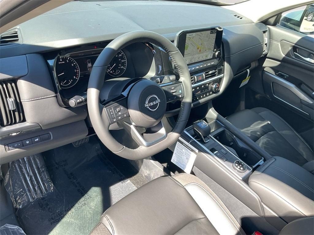 new 2025 Nissan Pathfinder car, priced at $44,486
