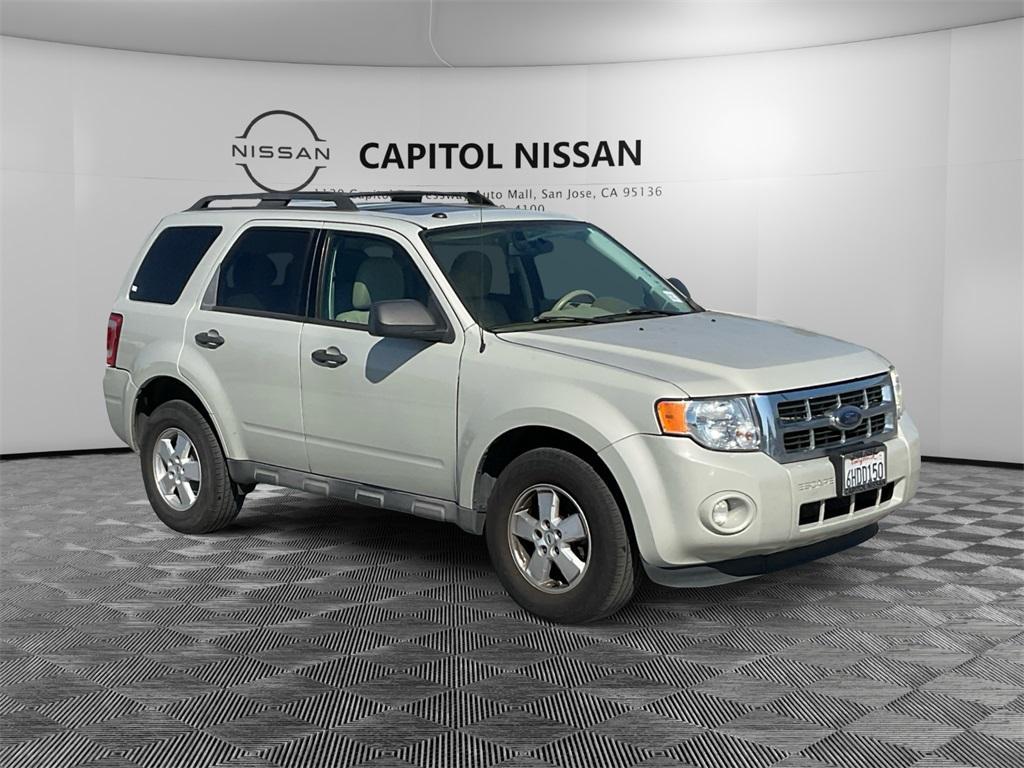 used 2009 Ford Escape car, priced at $5,995