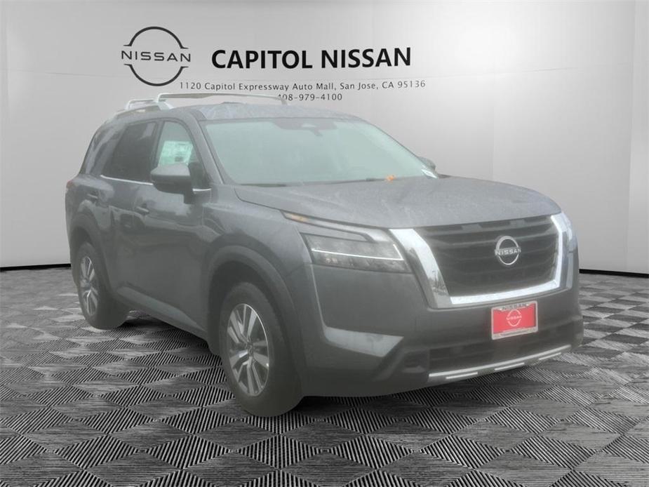 new 2024 Nissan Pathfinder car, priced at $45,660