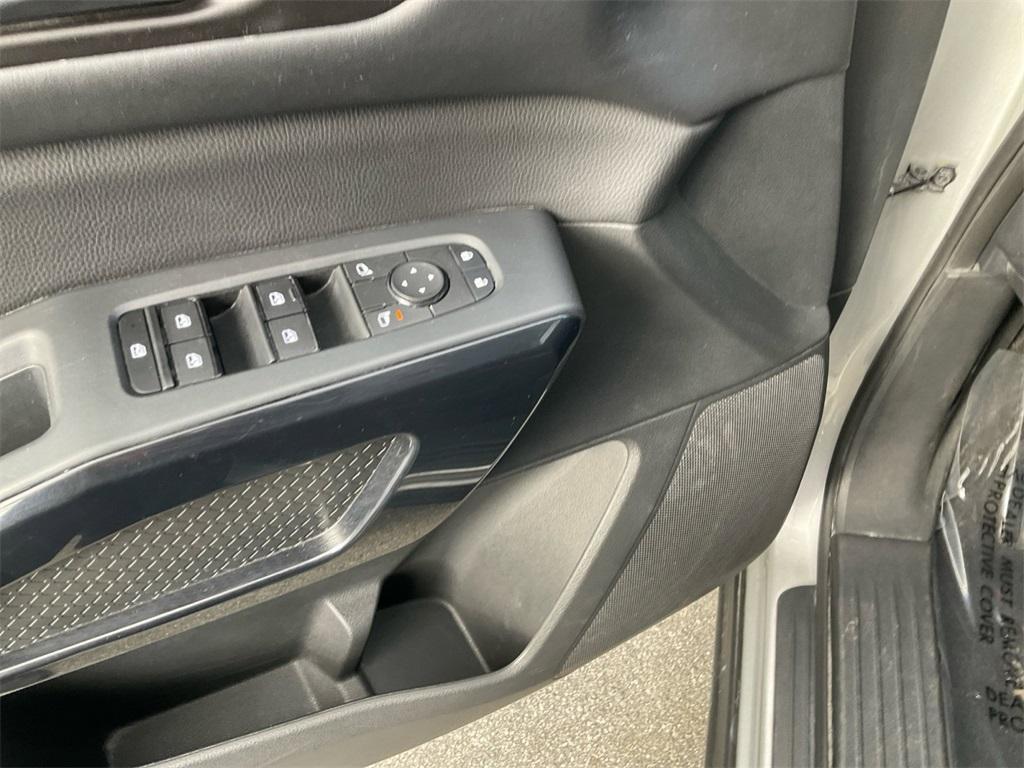 used 2024 Nissan Pathfinder car, priced at $29,995