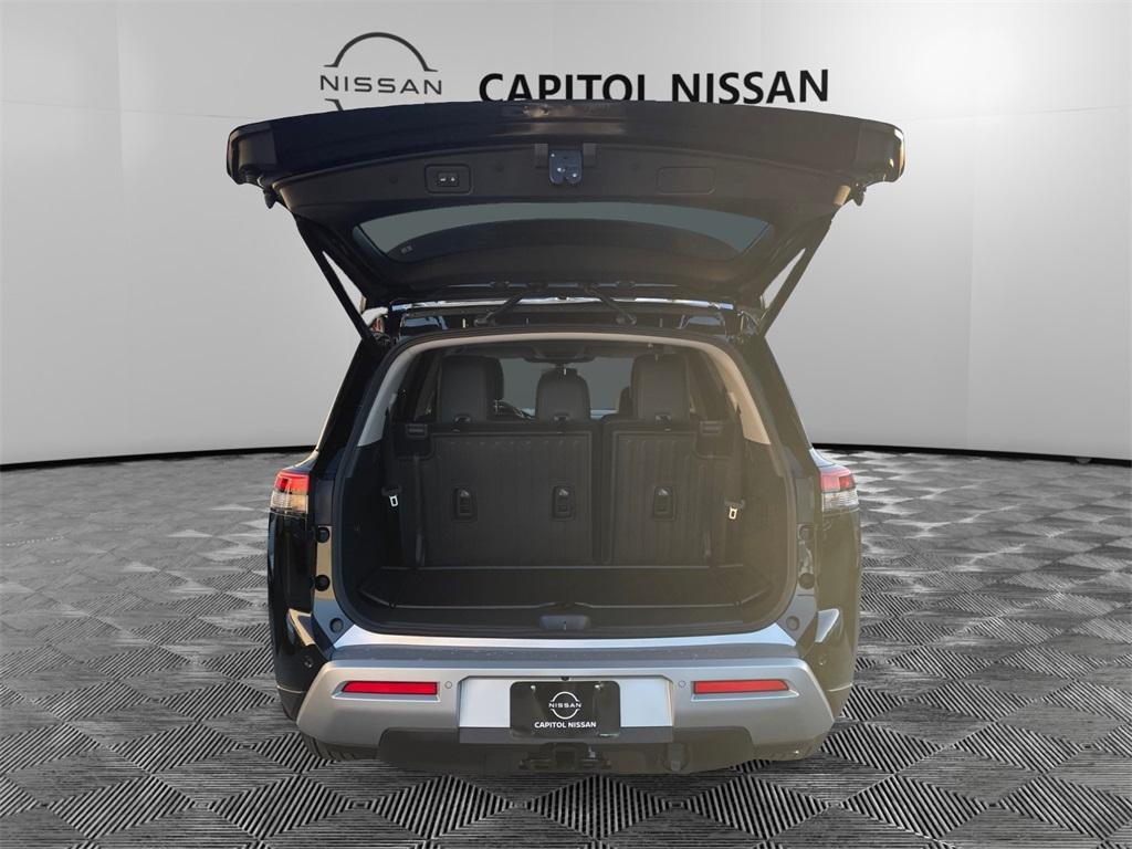 new 2025 Nissan Pathfinder car, priced at $53,065