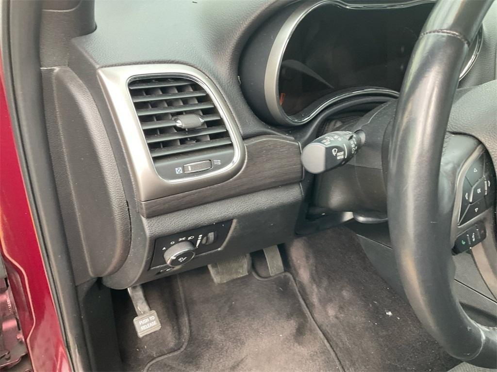used 2017 Jeep Grand Cherokee car, priced at $10,888