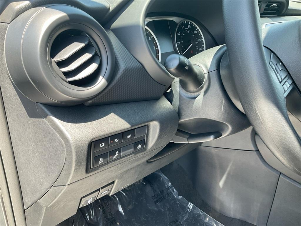 new 2025 Nissan Kicks Play car, priced at $23,850