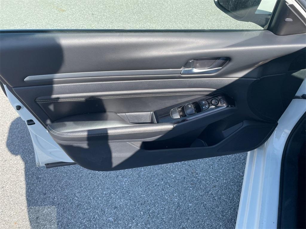 used 2023 Nissan Altima car, priced at $17,499