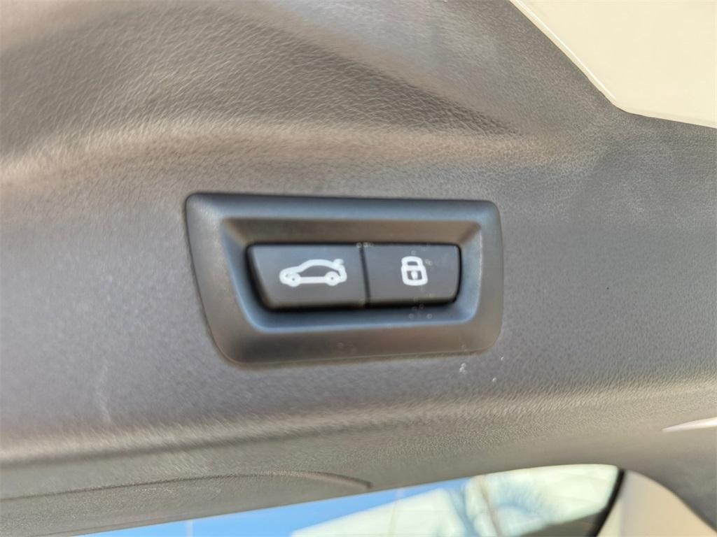 used 2024 BMW X7 car, priced at $57,800