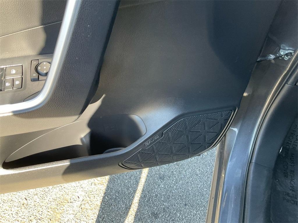 used 2022 Toyota RAV4 car, priced at $26,600