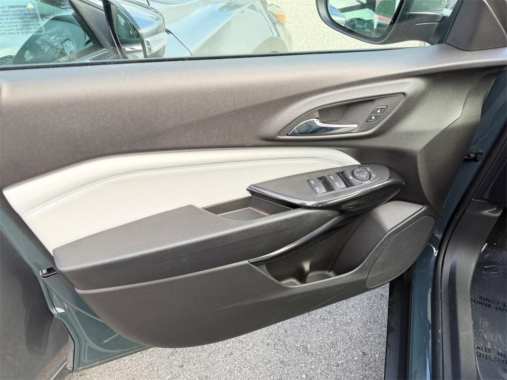 used 2025 Chevrolet Trax car, priced at $19,459