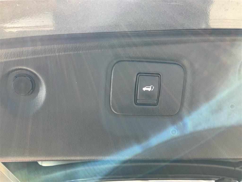 used 2020 Nissan Pathfinder car