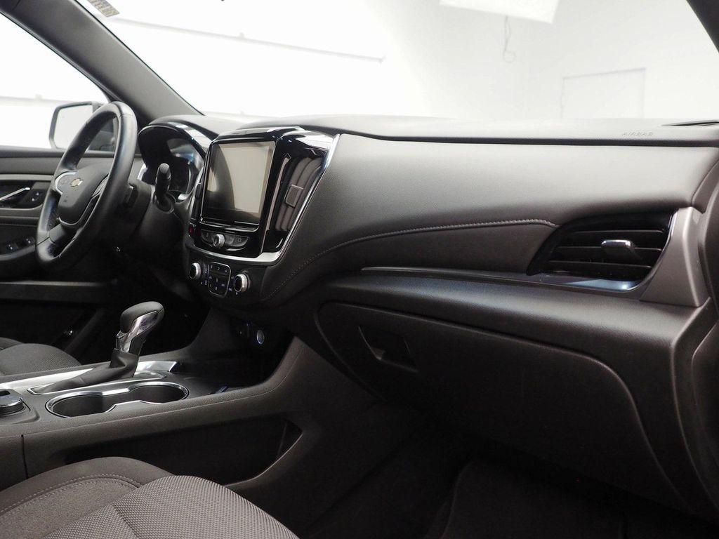 used 2023 Chevrolet Traverse car, priced at $27,995