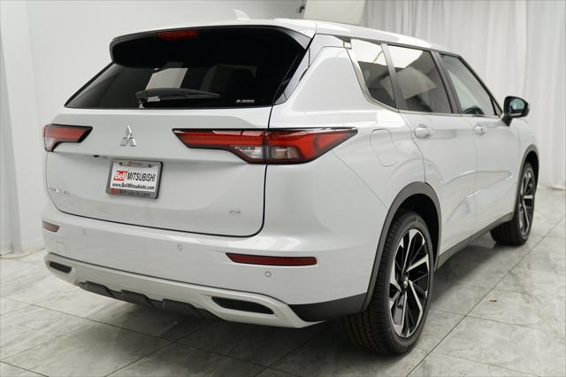 used 2024 Mitsubishi Outlander car, priced at $34,900