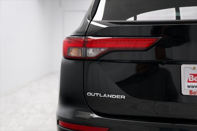 new 2024 Mitsubishi Outlander car, priced at $36,355