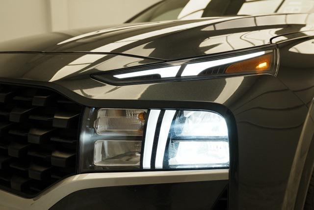 used 2023 Hyundai Santa Fe car, priced at $21,900