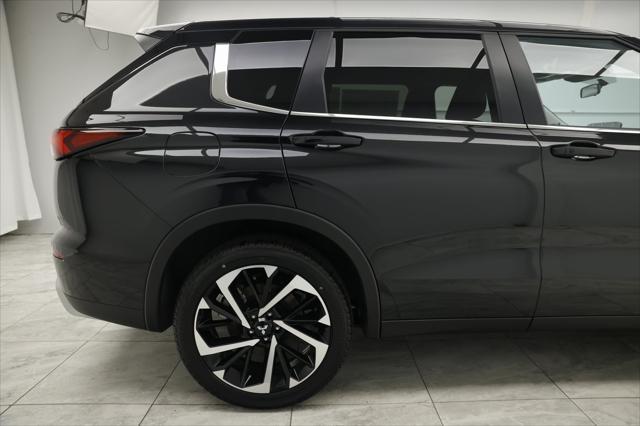 new 2024 Mitsubishi Outlander car, priced at $36,015