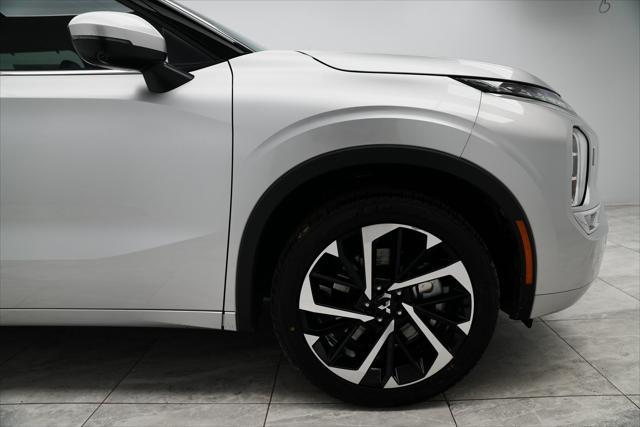 new 2024 Mitsubishi Outlander car, priced at $41,760