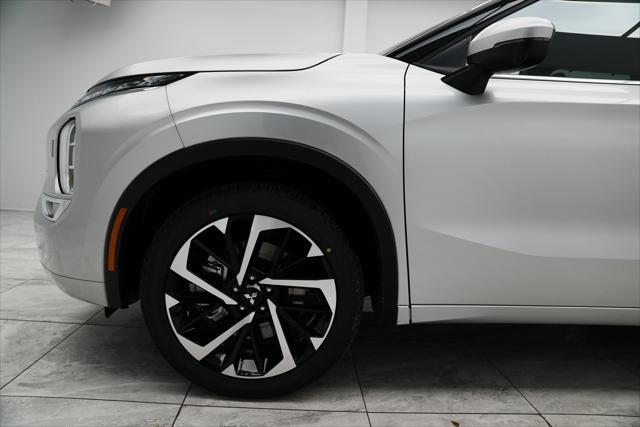 new 2024 Mitsubishi Outlander car, priced at $41,760