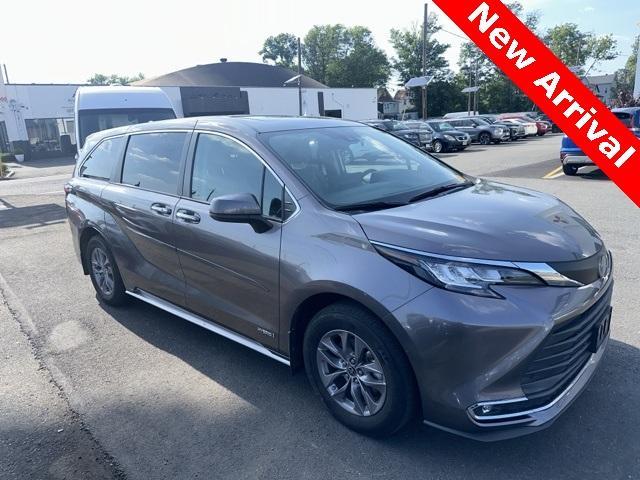 used 2021 Toyota Sienna car, priced at $38,300