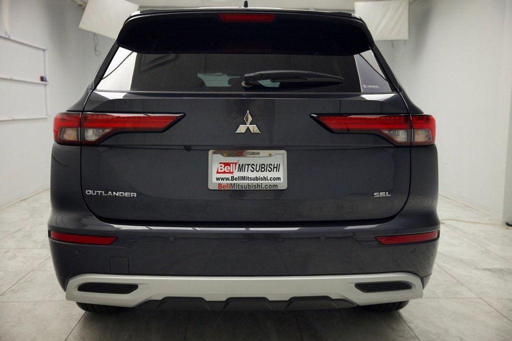 used 2024 Mitsubishi Outlander car, priced at $31,900