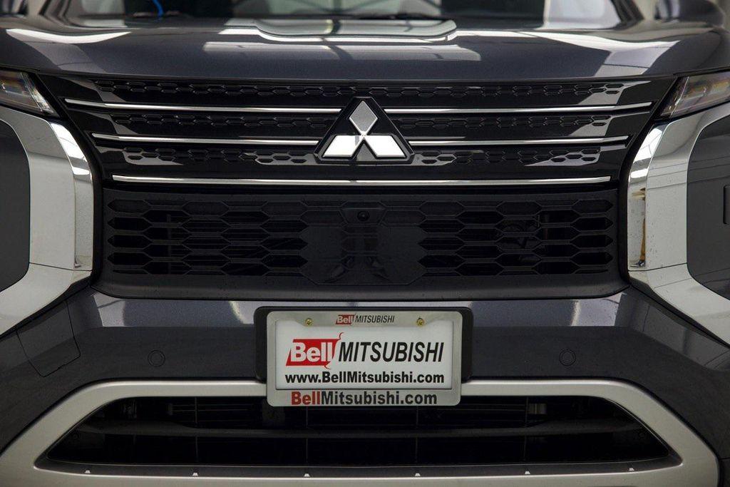 used 2024 Mitsubishi Outlander car, priced at $31,900