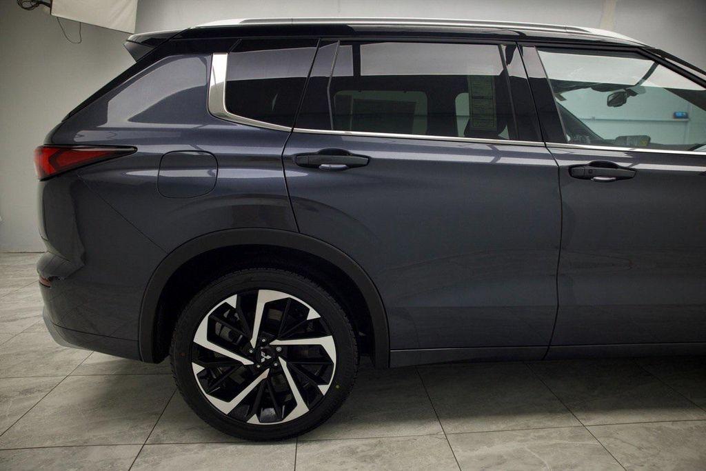 used 2024 Mitsubishi Outlander car, priced at $31,900