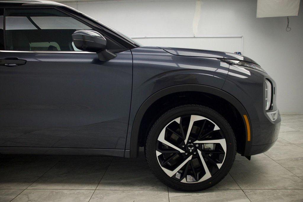 used 2024 Mitsubishi Outlander car, priced at $31,900