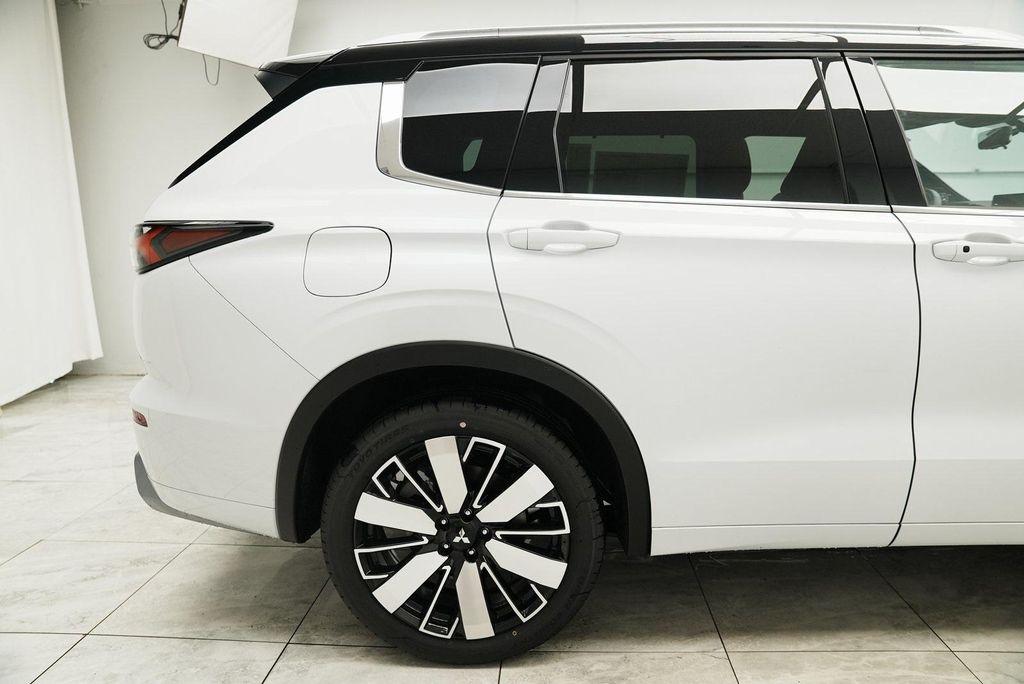 new 2025 Mitsubishi Outlander car, priced at $45,725