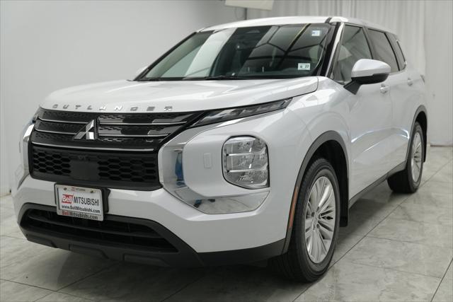 used 2022 Mitsubishi Outlander car, priced at $23,900