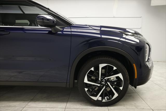 new 2024 Mitsubishi Outlander car, priced at $37,720