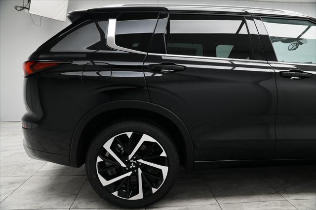 new 2024 Mitsubishi Outlander car, priced at $42,215