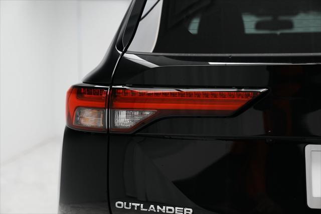 new 2024 Mitsubishi Outlander car, priced at $42,215