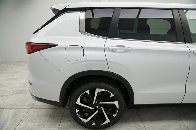 new 2024 Mitsubishi Outlander car, priced at $35,960