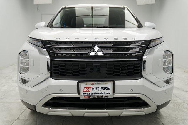 new 2024 Mitsubishi Outlander car, priced at $35,960