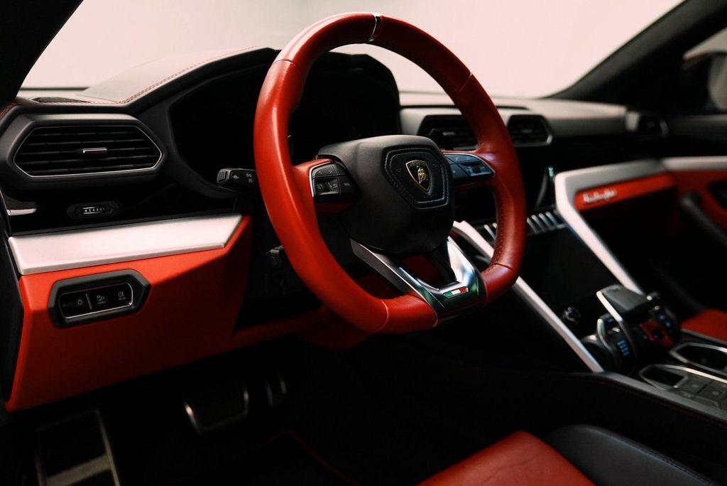 used 2022 Lamborghini Urus car, priced at $199,900